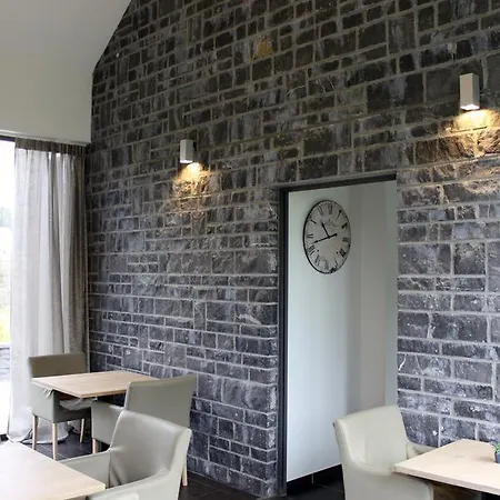 Maison D'hotes La Lavandiere 4*